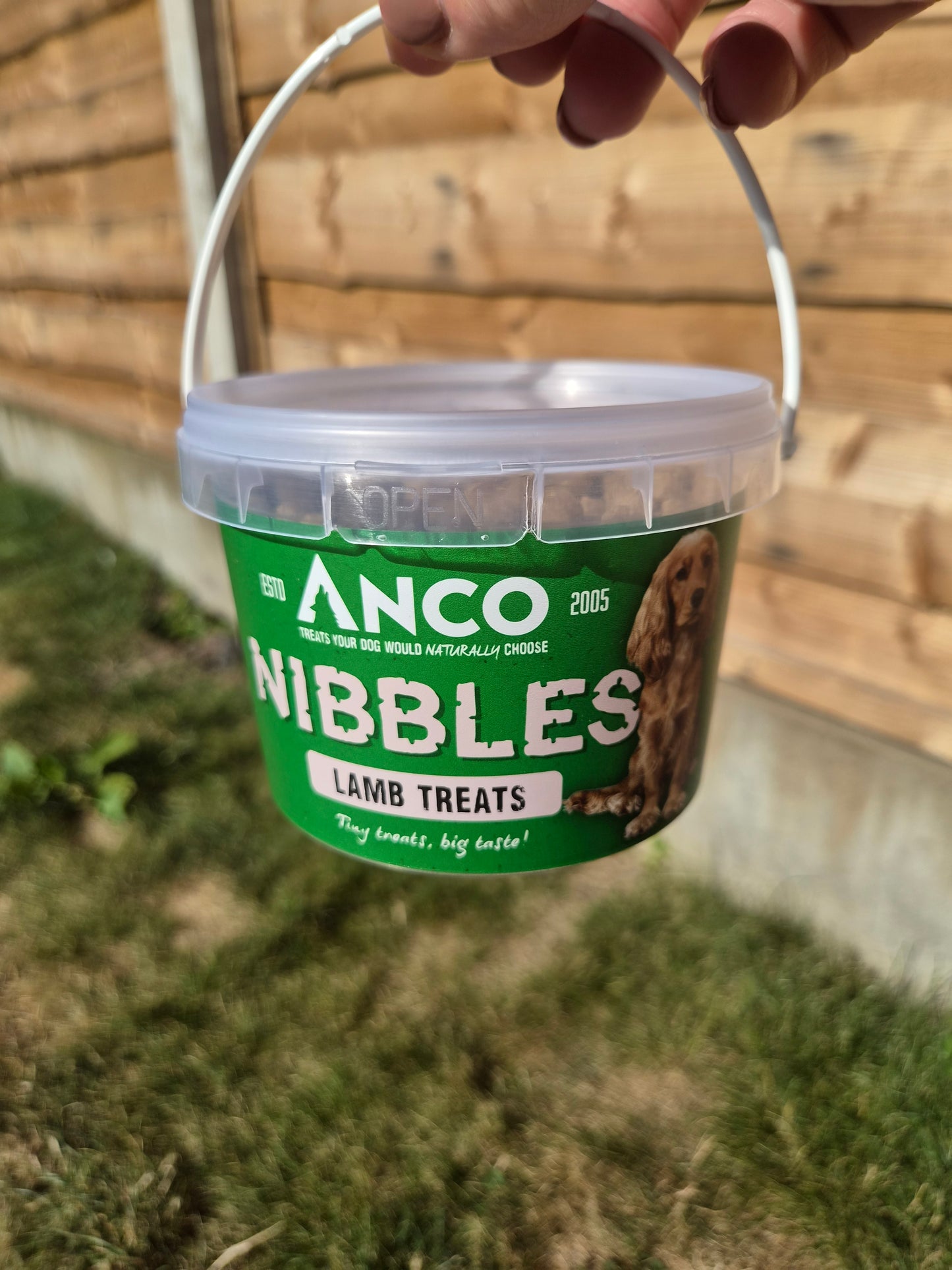 Anco Nibbles