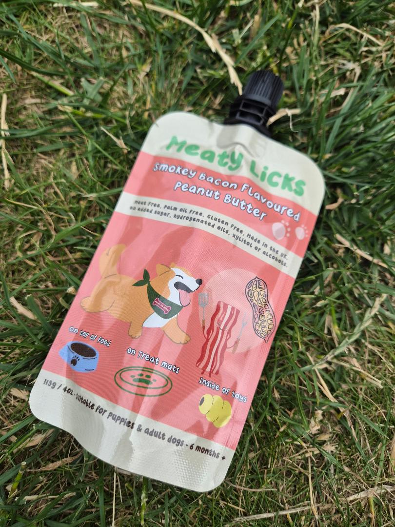 Meaty Licks Flavoured Peanut Butter Squeezy Pouches